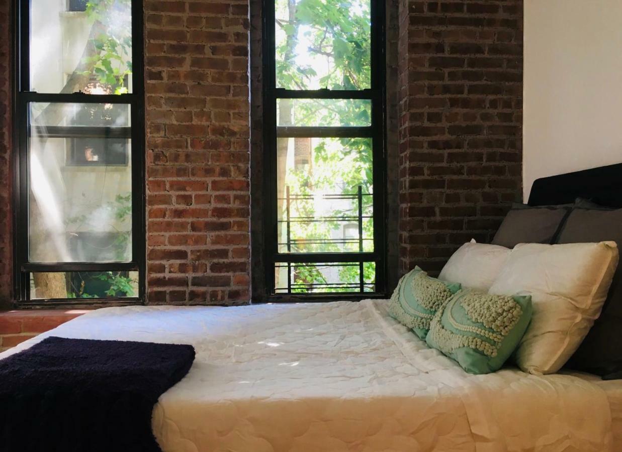 Two Bedroom Harlem Apartment New York Buitenkant foto